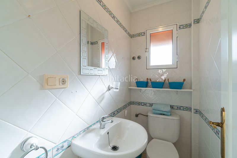 Foto df797f1c-7932-490e-a23e-a41410fc81d1. Casa adossada amb piscina a La Florida Orihuela