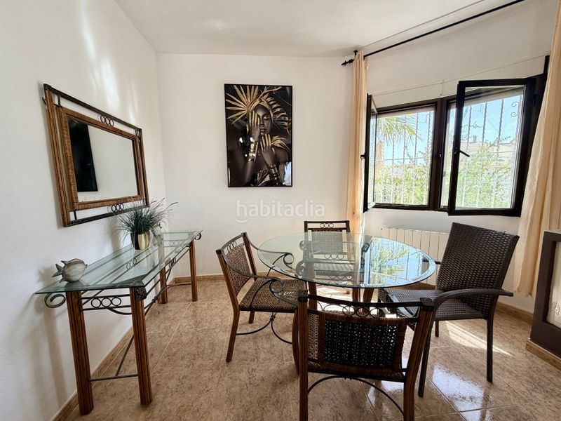 Foto 0081a09f-aa47-40dc-b2e4-9afe31bd648b. Xalet amb xemeneia calefacció aparcament a Benijófar