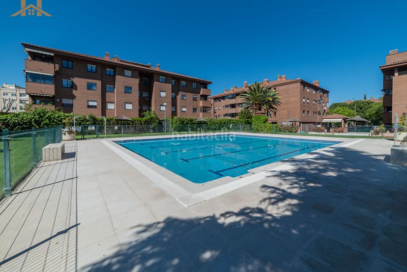 Foto e191d129-657a-42e8-9931-cfc1210682a2. Pis amb calefacció aparcament piscina a Aravaca Madrid