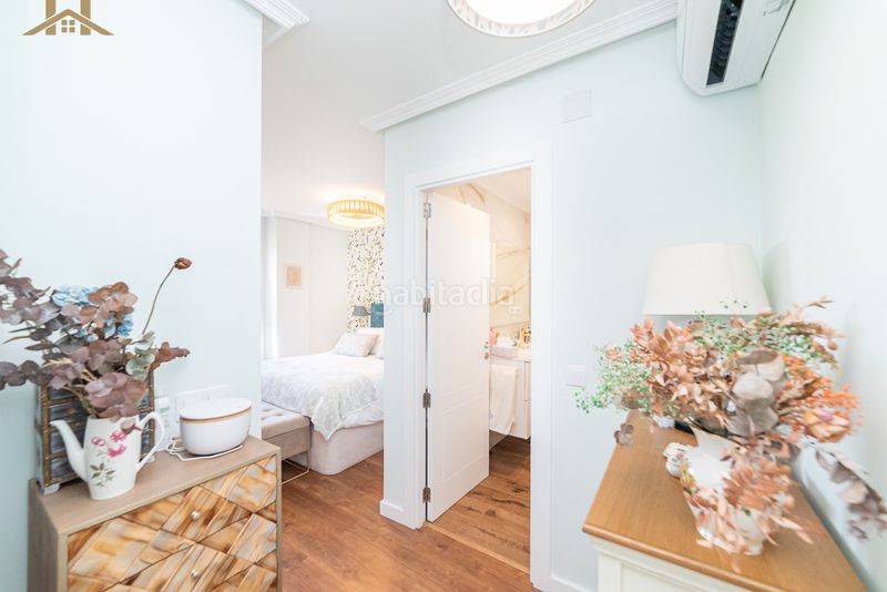 Foto c7b61f23-f296-4796-a135-081bd393c672. Flat with heating parking pool in Aravaca Madrid