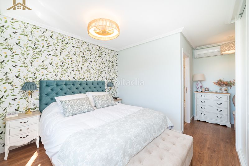 Foto 38c188a2-c63f-4eef-81d5-c053e01c3328. Pis amb calefacció aparcament piscina a Aravaca Madrid