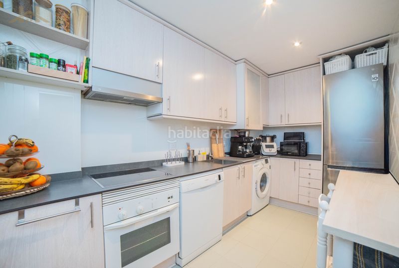 Foto 0a8fd50b-bdb4-47f3-a68a-0e4a711f9cbd. Duplex avec chauffage parking dans Aravaca Madrid