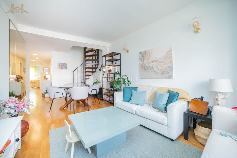 Foto 998ee59a-6506-4854-ae5b-7c15dbdbad88. Duplex avec chauffage parking dans Aravaca Madrid