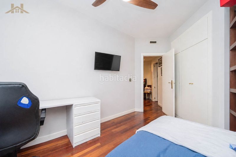 Foto 5ea3ff2a-b5b9-4a3d-96c9-d7b814340e35. Flat with heating parking pool in Aravaca Madrid