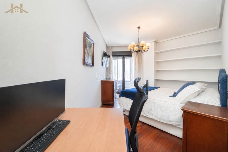 Foto be97b410-3648-41e5-9f59-13bbc03677de. Flat with heating parking pool in Aravaca Madrid