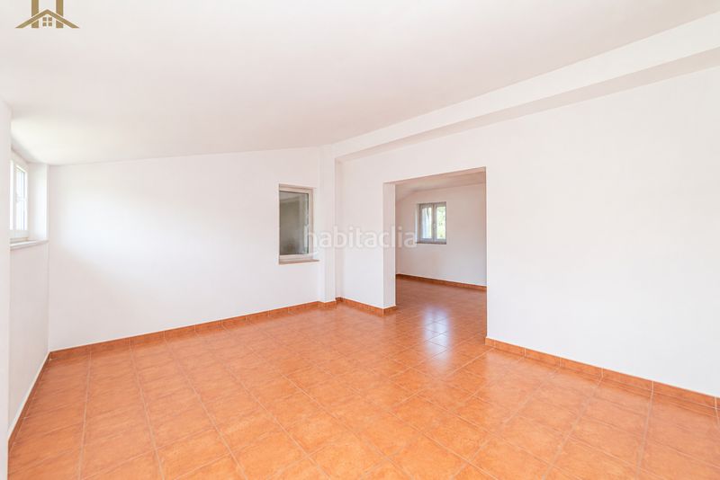 Foto 0f47c841-1b5a-4337-ab26-224e85c6a2ea. Casa adossada amb calefacció aparcament piscina a Madrid