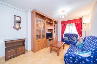 Etagenwohnung  Calle carolina coronado. Piso en venta en calle cristina s�nchez