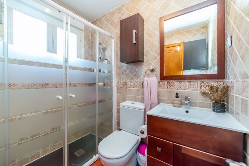 Foto 517fcece-0de1-4416-b435-d5072d126580. Casa adossada amb calefacció aparcament a Fuentebella-San Fermín-El Leguario Parla