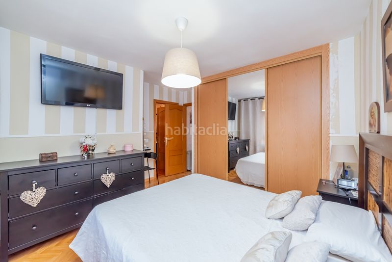 Foto cde46f72-be65-467e-9e4a-a91aaf7a75f2. Casa adossada amb calefacció aparcament a Fuentebella-San Fermín-El Leguario Parla