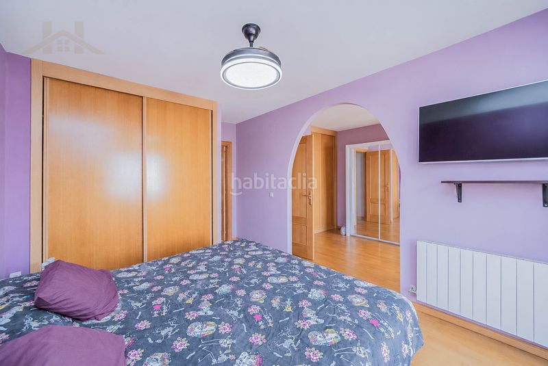 Foto b66703fa-c9e7-499a-b5b5-1cf0172e8fef. Casa aparellada amb calefacció aparcament a Parla este Parla