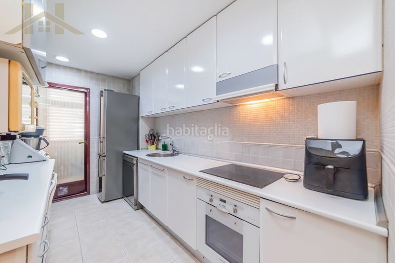 Foto ad3227b3-e6b1-4d78-9665-df5e4ca97099. Pis amb calefacció aparcament piscina a Juncal Torrejón de Ardoz