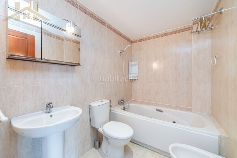 Foto b0de4c18-d601-471b-8c1a-cdb7b61e3a66. Pis amb calefacció piscina a Juncal Torrejón de Ardoz