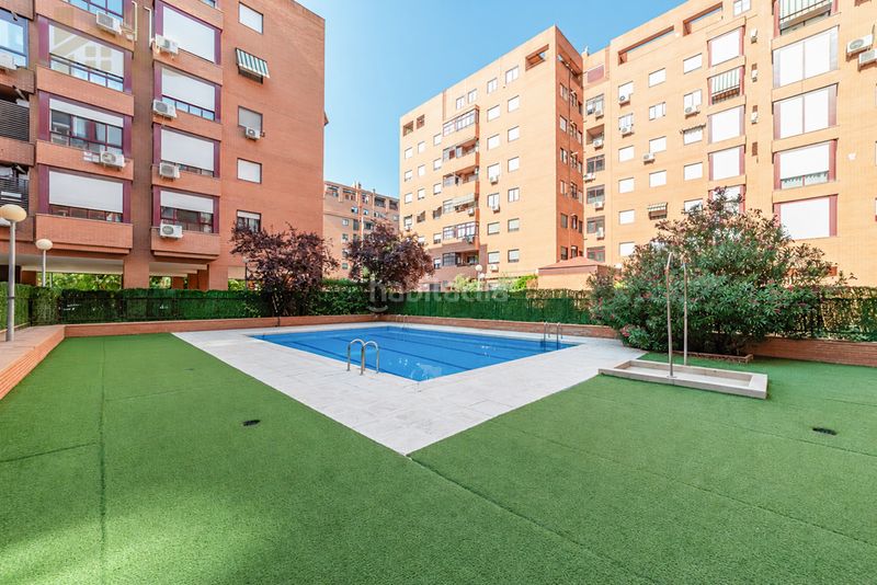 Foto ce8a25af-8dd9-4259-ac8c-38078dcb1310. Pis amb calefacció piscina a Juncal Torrejón de Ardoz
