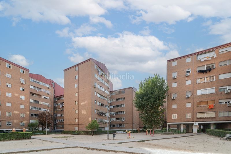 Foto 708a06b1-b140-4465-95a2-a8770f0d16fc. Pis amb calefacció aparcament piscina a Centro Torrejón de Ardoz