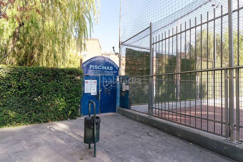Foto 75e19f42-2f53-4ae3-a0de-3b6e449503a0. Pis amb calefacció aparcament piscina a Centro Torrejón de Ardoz