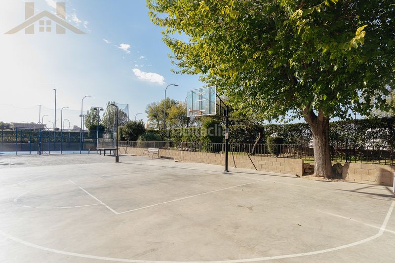 Foto f65cb3f0-f30f-46b0-a1fa-e9f6ac8e4fbf. Pis amb calefacció aparcament piscina a Centro Torrejón de Ardoz
