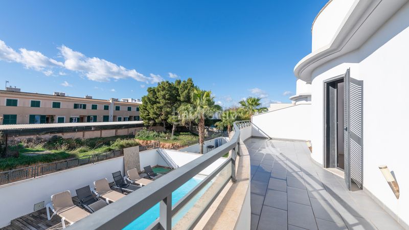 Foto 996695f8-c6f6-48a6-9fb4-cef6e821cbea. Casa amb calefacció aparcament piscina a Can Pastilla Palma de Mallorca