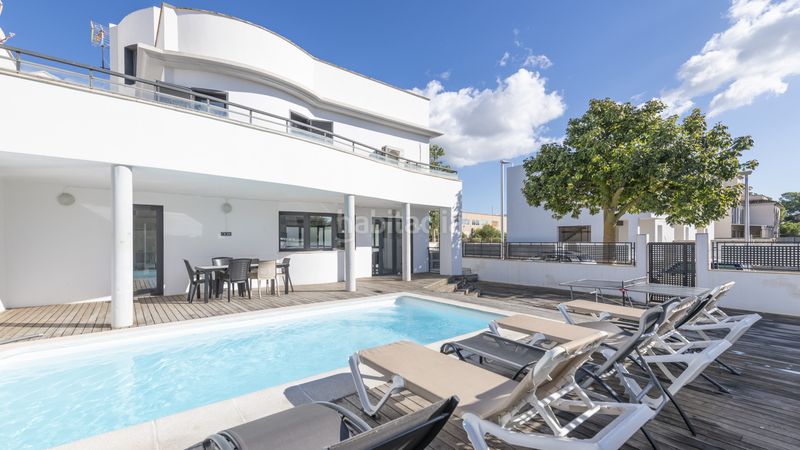Foto a3b170d9-128a-4d12-ba92-6b7fbc34ea86. Casa amb calefacció aparcament piscina a Can Pastilla Palma de Mallorca