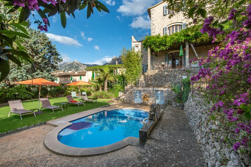 Foto 666fffb6-d4fa-48ab-933d-dfe9fd018866. Casa con riscaldamento parcheggio piscina in Sóller