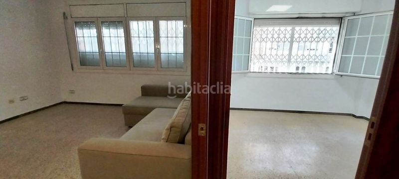 Foto 0f10661d-01d3-445d-9d1d-f7070a0c0b79. Oficina a El Clot Barcelona