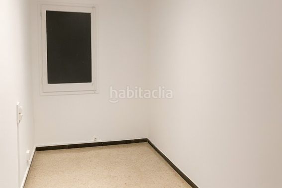 Foto 6c6a44a7-5081-4a42-b22b-6d01519a9362. Oficina a El Clot Barcelona