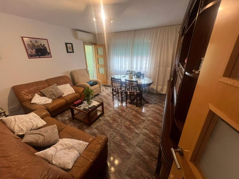 Foto b1e52b1b-bb70-471f-89ad-2e5d8f336b37. Appartamento in Llefià Badalona