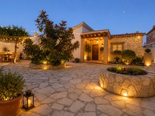 Lloguer Xalet a Centre. Chalet independiente con piscina privada a 300 m de la playa
