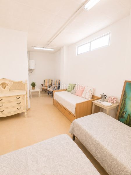 Foto ec8a8b5c-39af-4ca1-b7b9-6795354245c8. Local comercial a Passeig Marítim Miami Platja