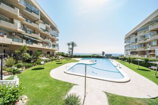 Lloguer Apartament a Campoamor. Disentildeo compacto y funcional alquiler vacacional en mil palm