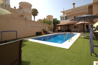 House en Cabo de Palos. Villa con piscina privada, licencia turiacutestica, 6 dormitorio