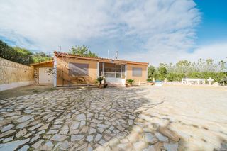 Casa a El Edén. Ref mt523finca en guardamar del segura con 215 msup2 construidos