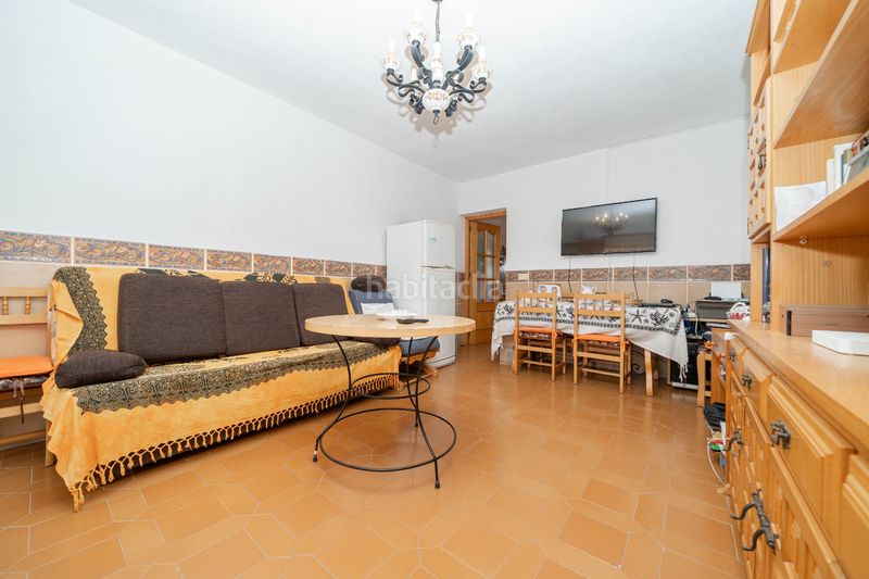 Foto dcd9905d-8aff-47f5-bf03-1a38df98358a. Casa amb aparcament a La Regia Orihuela