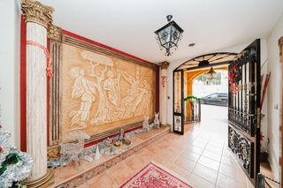 Casa a Pueblo. Ref mt593vivienda de 439 msup2 construidos, distribuida en 3 pla