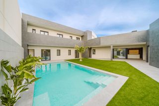 Casa en Lo Pag�n. Villa de lujo de 5 dormitorios en san pedro del pinatarvivienda