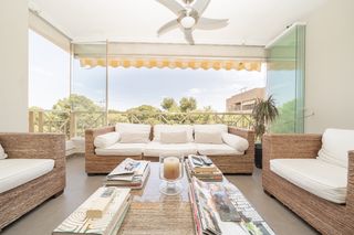 Piccolo appartamento in Punta Prima. Descripcioacutenpresentamos este apartamento de 3 habitaciones u