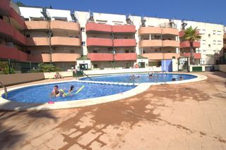Pis a Almoradí. Piso con piscina comunitaria, 2 dormitorios, plaza de aparcamien