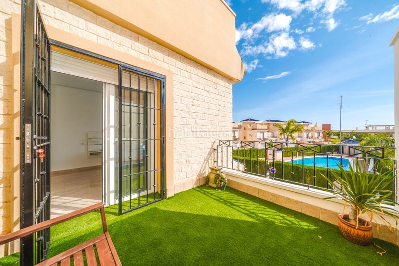 Foto 556415f9-f6fd-48a9-8001-eb51a9eddbf4. House with heating pool in Torre de la Horadada Pilar de la Horadada