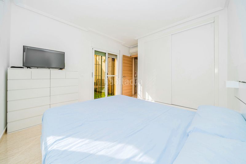 Foto a16978f5-3d45-434c-9ff3-7d7ae0143021. House with heating pool in Torre de la Horadada Pilar de la Horadada
