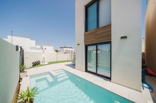 Casa a Benijófar. Ref dh260villa en venta en benijoacutefar con 163msup2 construid
