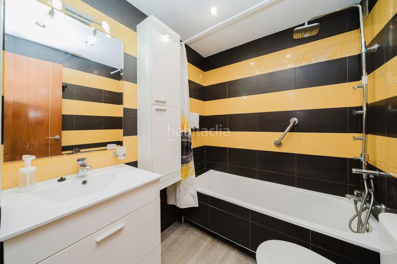 Foto 7e77181e-bfd0-4aed-b0c7-c8ec493094d0. Pis amb aparcament piscina a Los Urrutias Cartagena