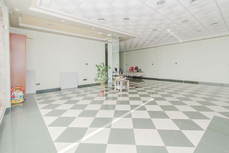 Foto 17c5a6a9-d258-47e5-9a93-49e3fbabb7a2. Casa adossada amb aparcament a Centro Alcázares (Los)