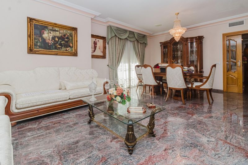 Foto 1bef82ed-0e0c-49a0-b296-ff951a661c71. Casa adossada amb aparcament a Centro Alcázares (Los)