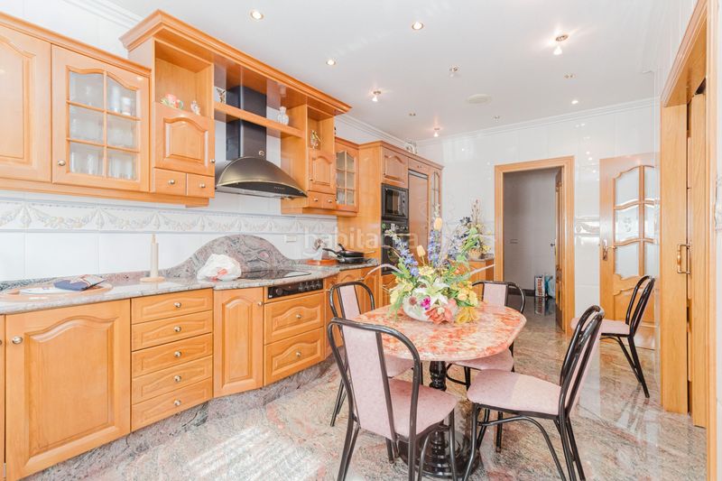 Foto 4b59d451-8534-4d7c-8845-5f51c5a1cb0d. Casa adossada amb aparcament a Centro Alcázares (Los)