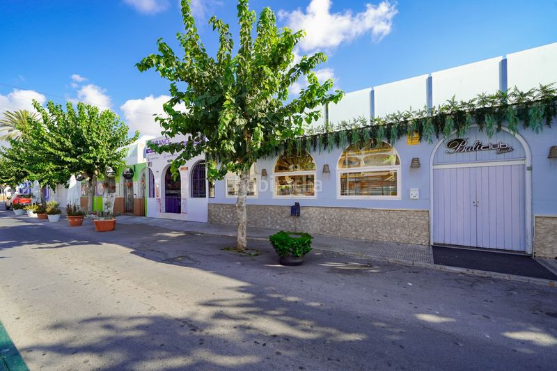 Foto a1d69995-fc2c-4ace-8998-a14800181c25. Casa adossada amb aparcament a Centro Alcázares (Los)