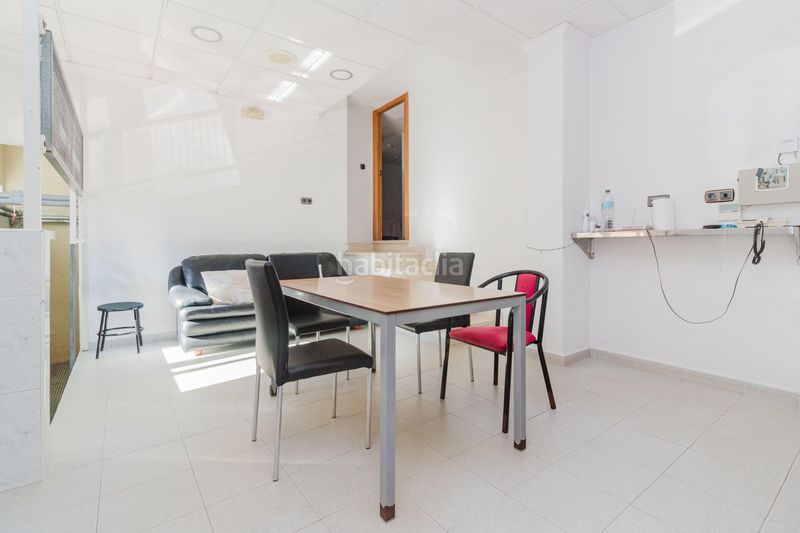 Foto b8eaa458-f4ac-48e1-808c-9b4cc3070143. Casa adossada amb aparcament a Centro Alcázares (Los)