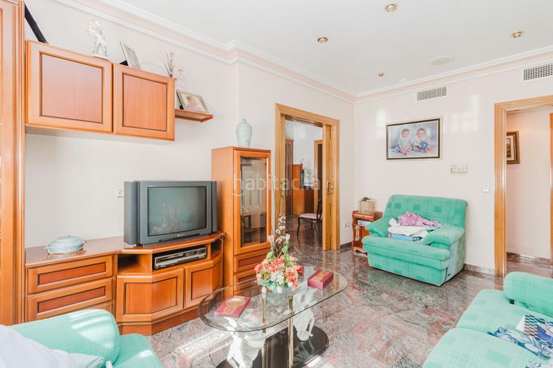 Foto c5ddec7f-e956-43d6-8af5-6bb04884b178. Casa adossada amb aparcament a Centro Alcázares (Los)