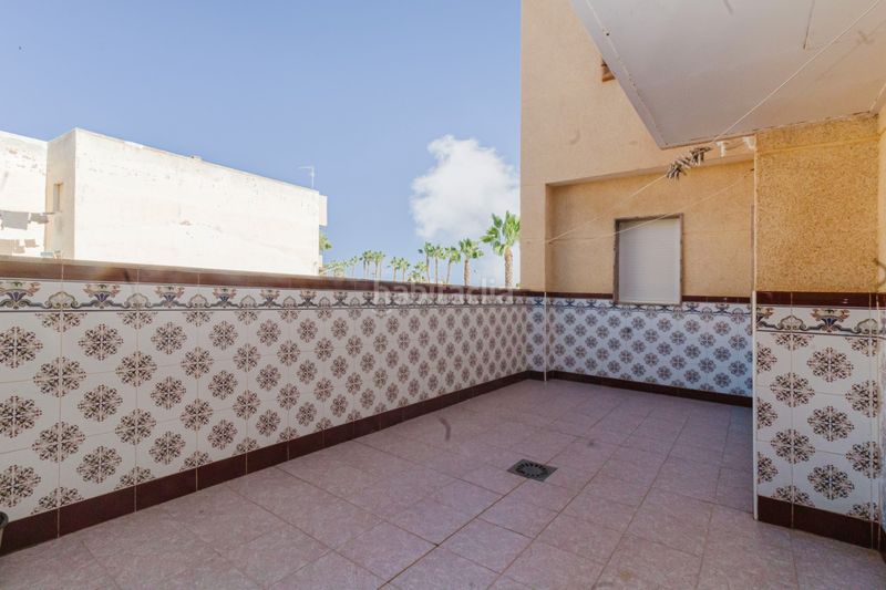 Foto e9b46def-e3d9-4f47-a273-246c84d42468. Casa adossada amb aparcament a Centro Alcázares (Los)