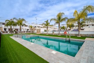 Rent House in Torre de la Horadada. Alquiler vacacional disponible uacutenicamente para corta estanc