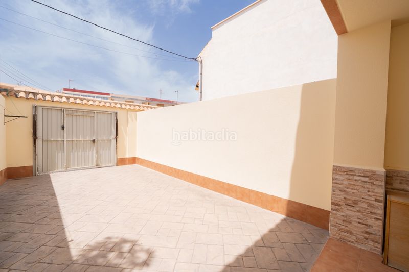 Foto fd4e7565-9c16-4075-a5a1-b568ce15c96d. Casa amb aparcament a Los Urrutias Cartagena