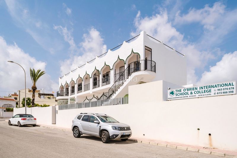 Foto 0a7f5988-129c-4db6-a290-a5de7cd287b2. Casa amb piscina a San Miguel de Salinas
